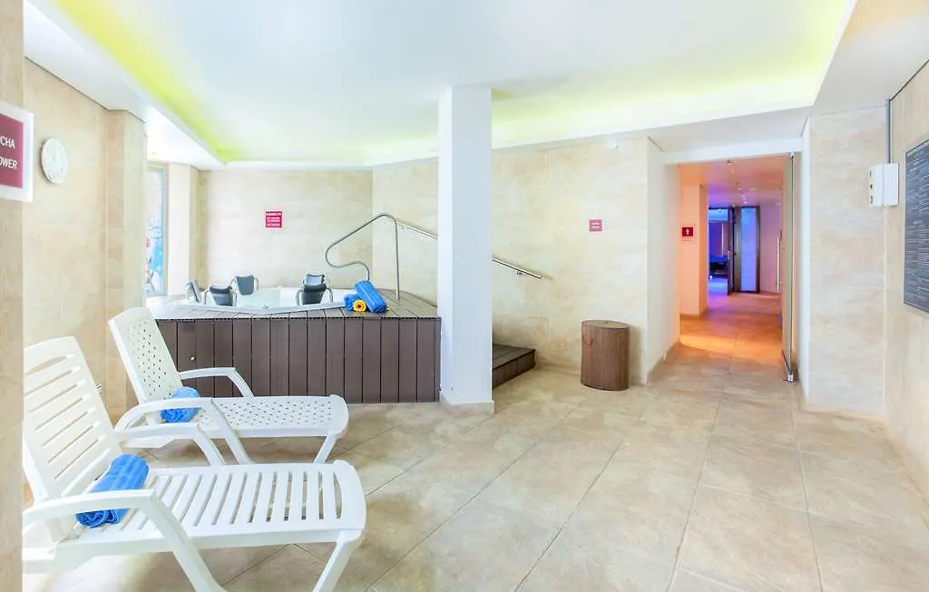 Four Points By Sheraton Medellín 4*,