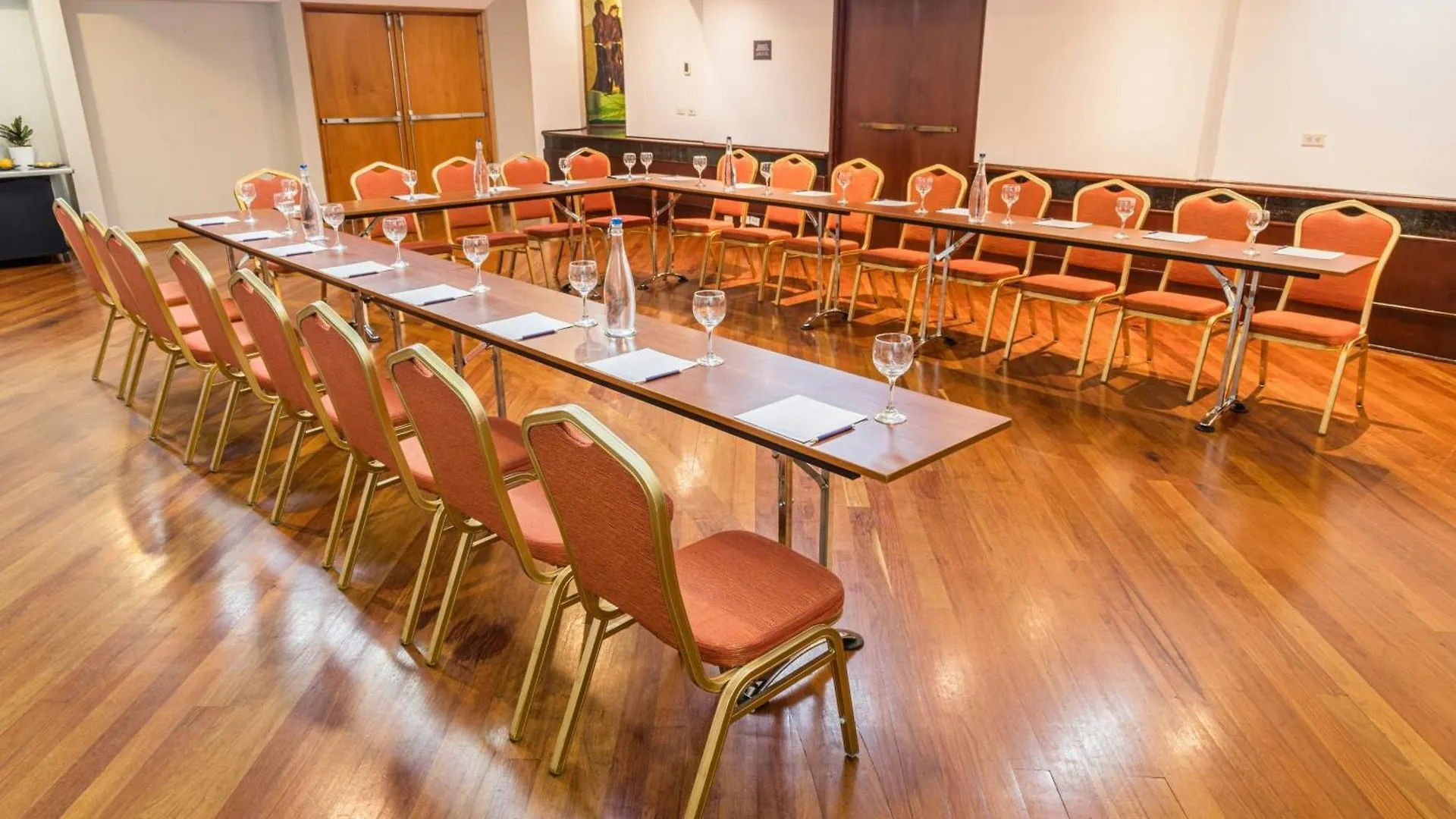 Four Points By Sheraton Medellín 4*,
