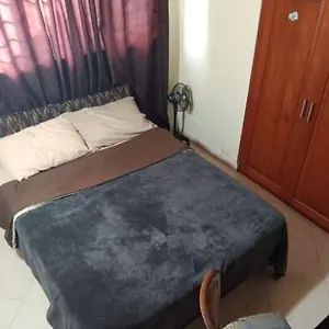 Habitación en casa particular Bed&breakfast En Elegante Apartamento Con Floréale Terraza Unicentro, Medellín