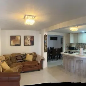 Apartamento Lindo Apartamento, Medellín