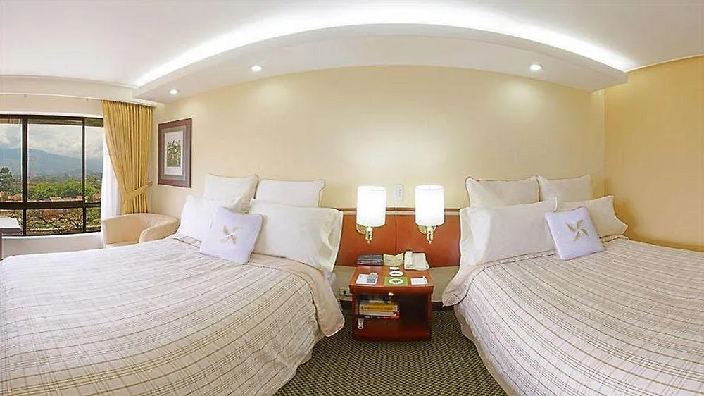 Four Points By Sheraton Medellin 4*,