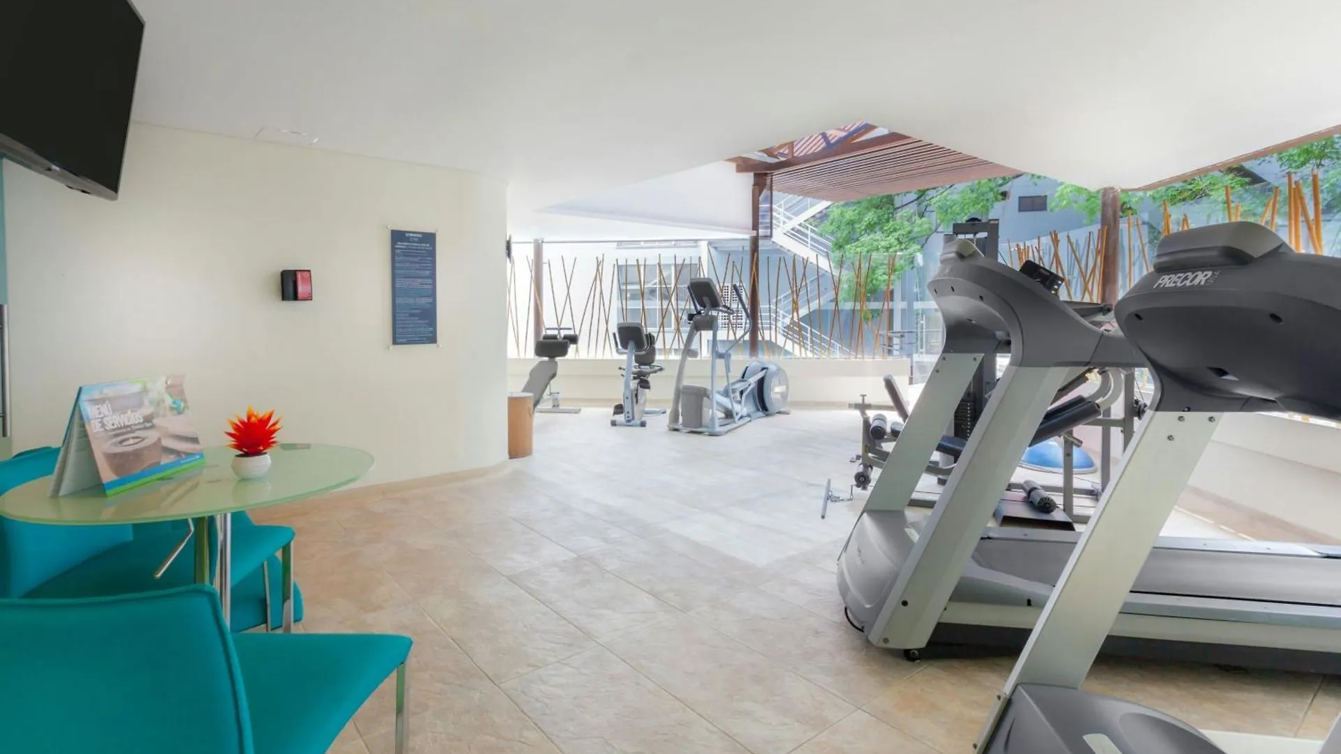 Four Points By Sheraton Medellin 4*,